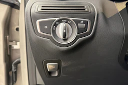harmaa Mercedes-Benz GLC 2020 kuva 15.