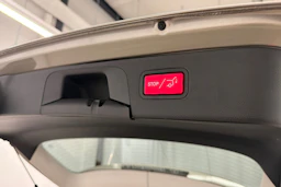 harmaa Mercedes-Benz GLC 2020 kuva 38.