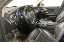 sininen Mercedes-Benz GLC 2020 kuva 3.
