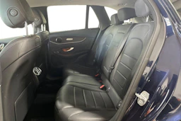 sininen Mercedes-Benz GLC 2020 kuva 8.