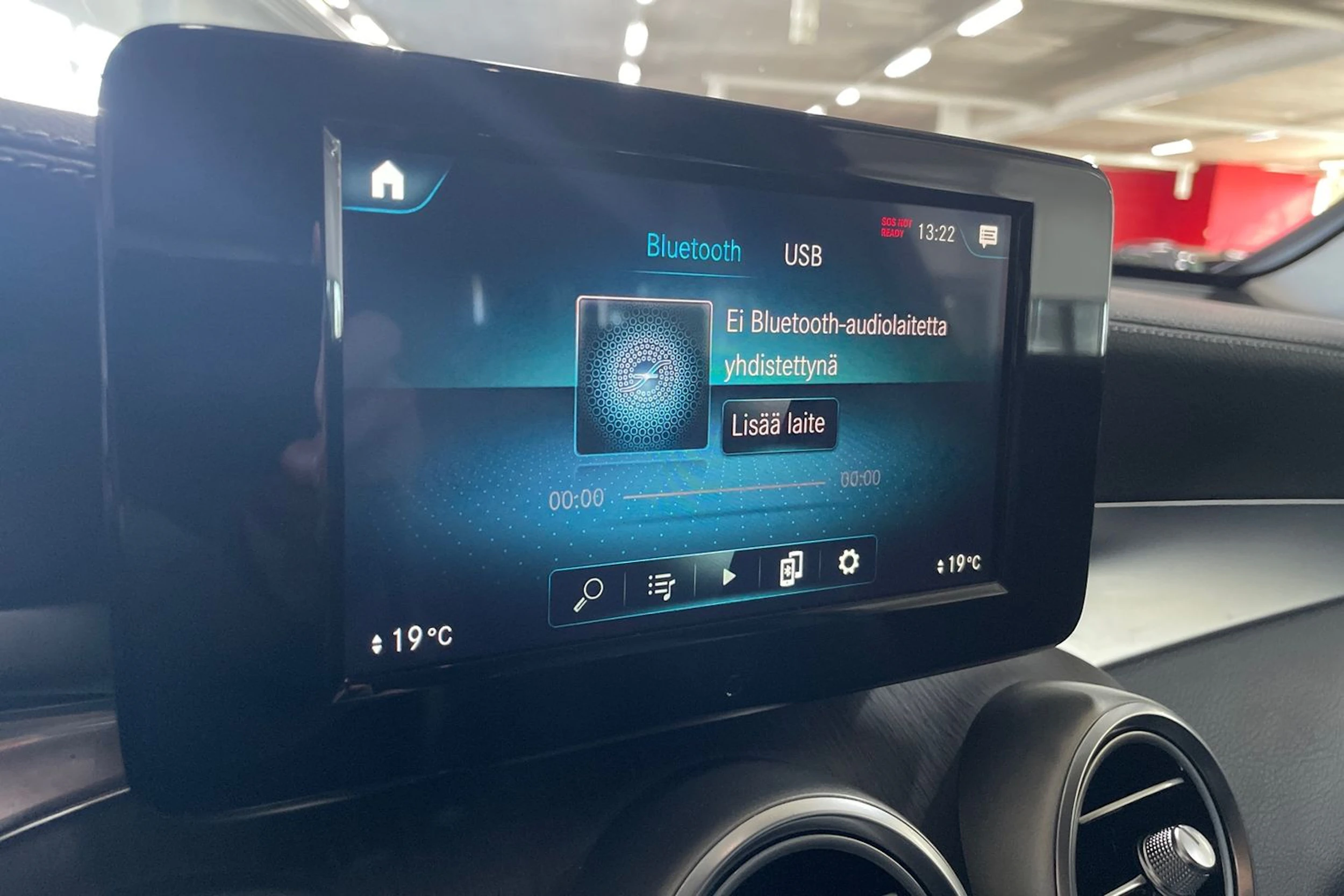 sininen Mercedes-Benz GLC 2020 kuva 11.