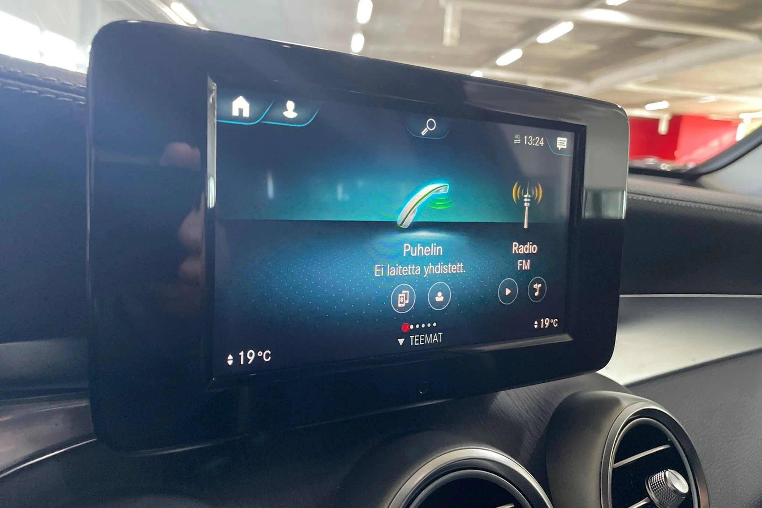 sininen Mercedes-Benz GLC 2020 kuva 14.