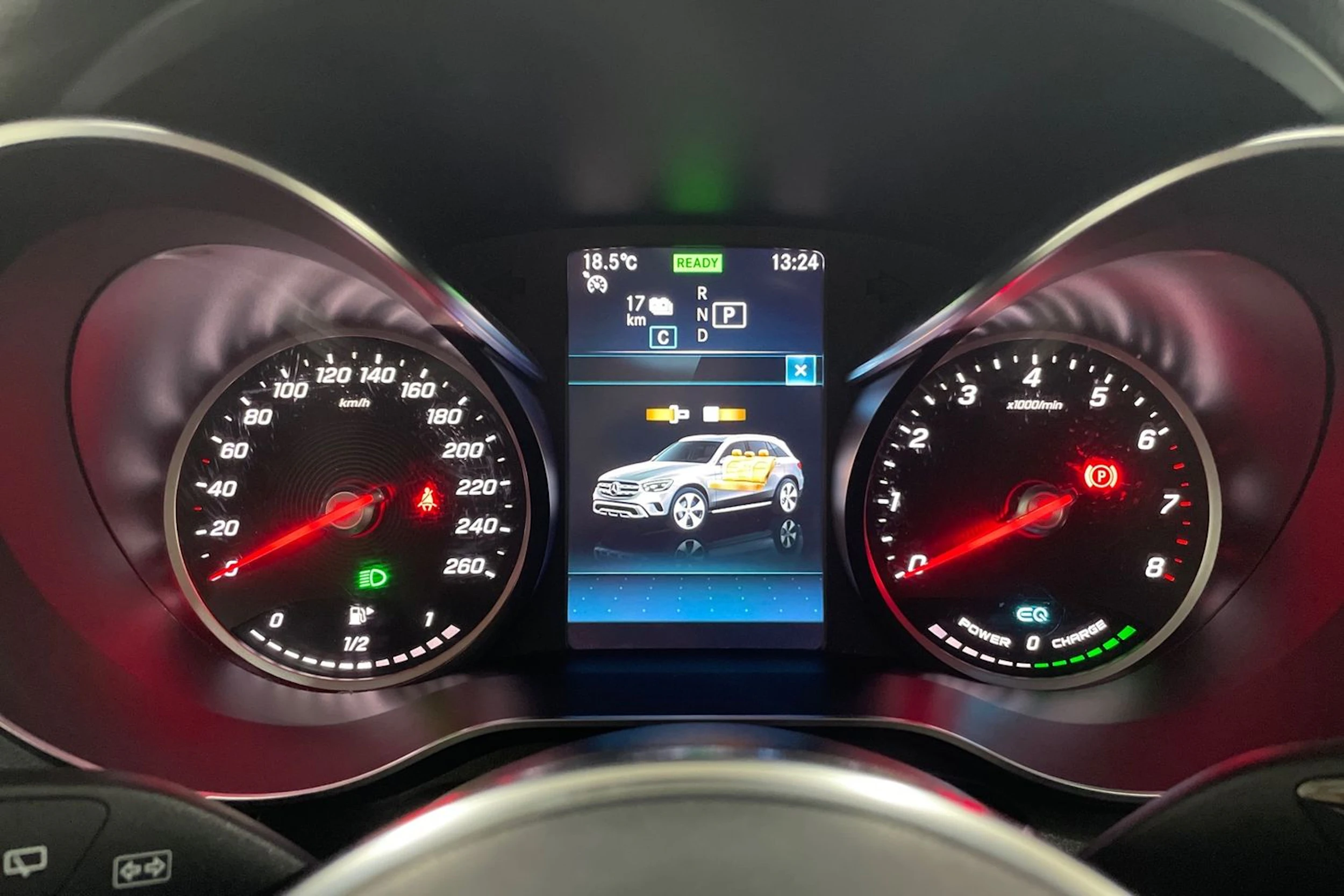 sininen Mercedes-Benz GLC 2020 kuva 15.