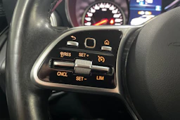 sininen Mercedes-Benz GLC 2020 kuva 17.
