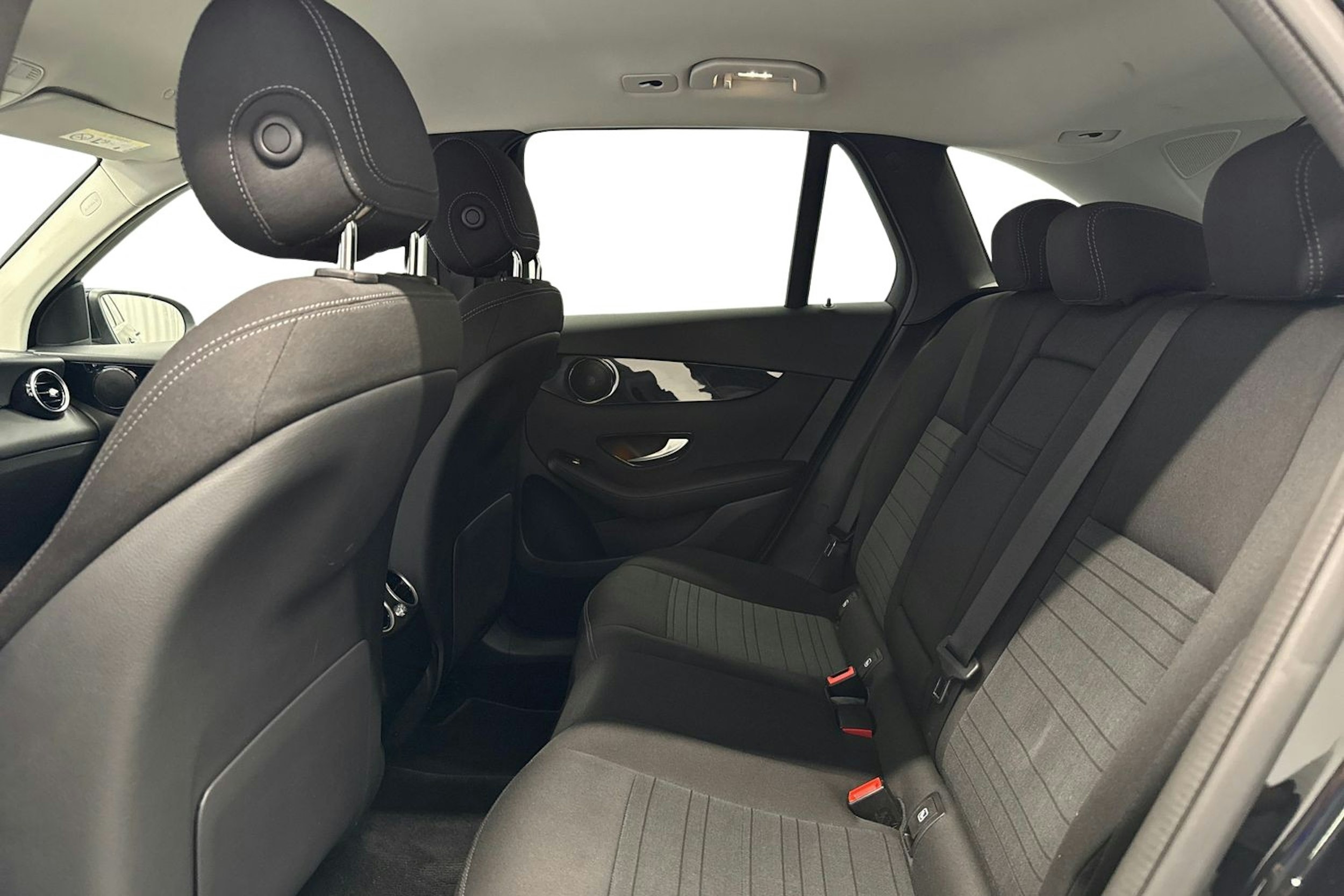 musta Mercedes-Benz GLC 2020 kuva 10.