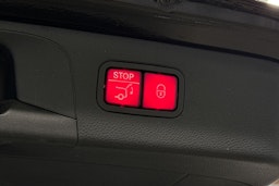 musta Mercedes-Benz GLC 2020 kuva 28.