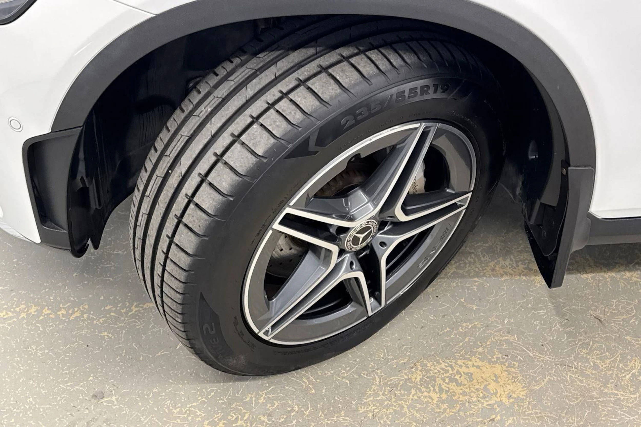 valkoinen Mercedes-Benz GLC 2020 kuva 10.