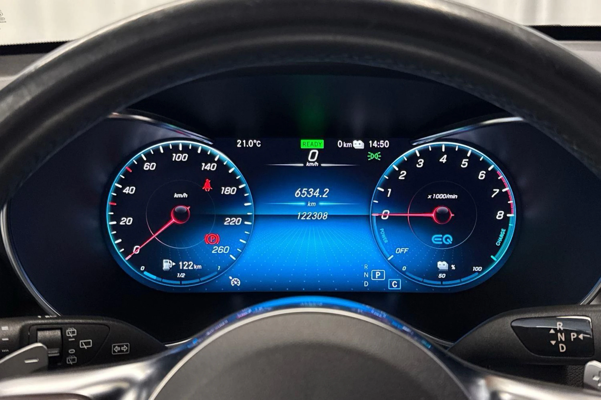 valkoinen Mercedes-Benz GLC 2020 kuva 18.