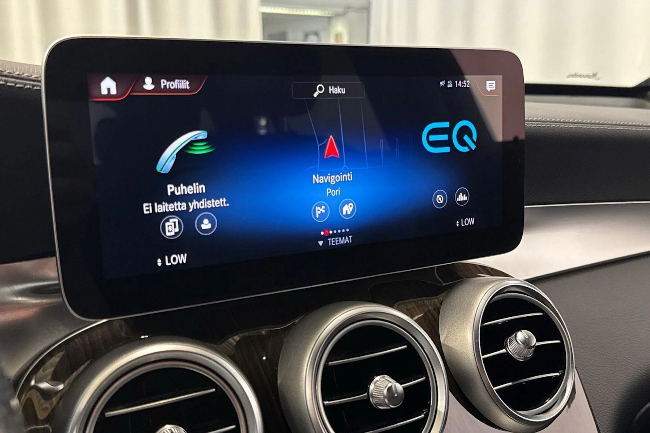 valkoinen Mercedes-Benz GLC 2020 kuva 19.