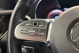 valkoinen Mercedes-Benz GLC 2020 kuva 24.