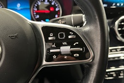 musta Mercedes-Benz GLC 2020 kuva 24.