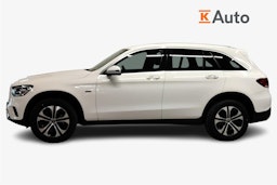 Valkoinen Mercedes-Benz GLC 2020 kuva 6.