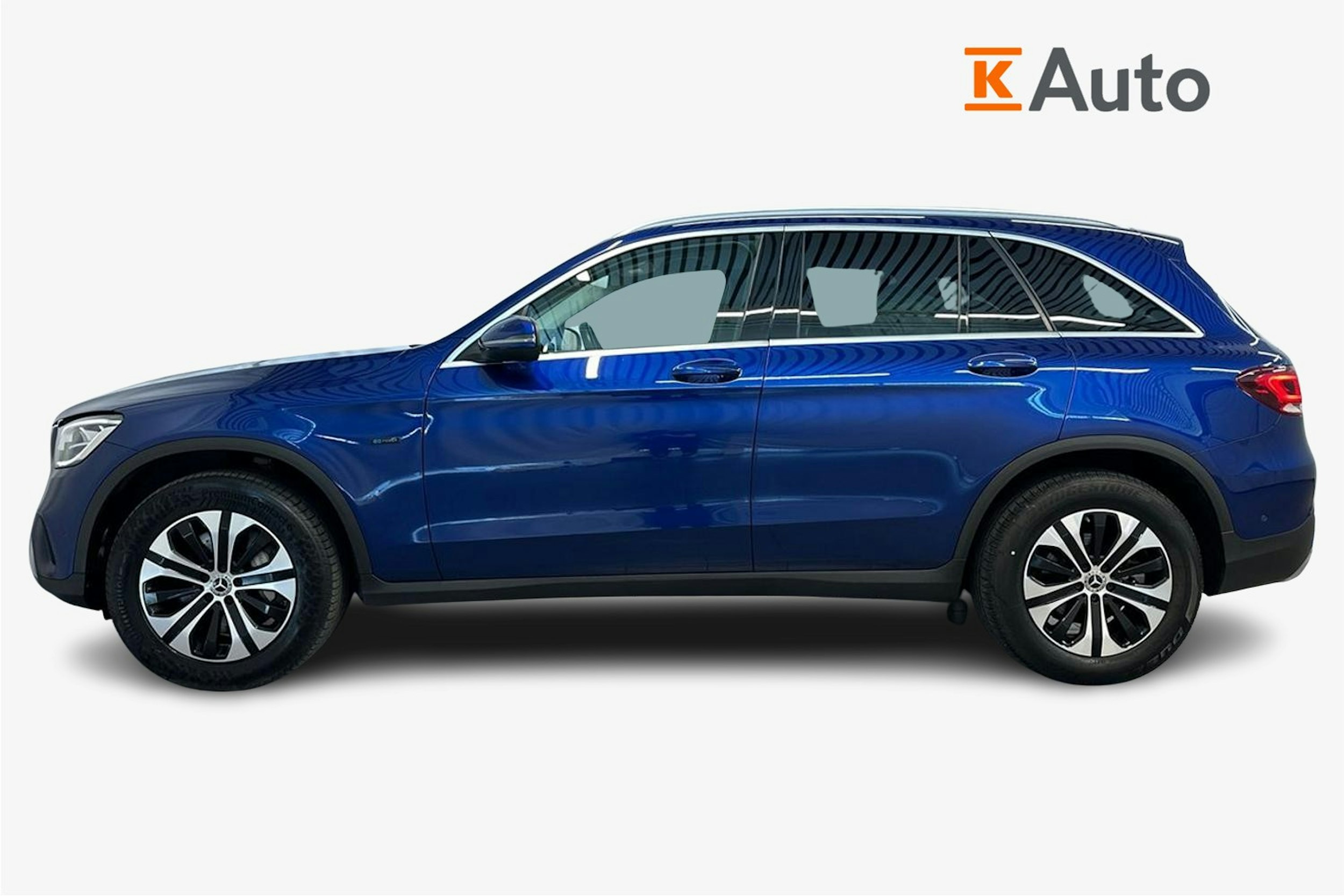 sininen Mercedes-Benz GLC 2020 kuva 6.