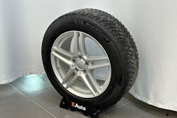 sininen Mercedes-Benz GLC 2020 kuva 14.