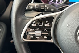 sininen Mercedes-Benz GLC 2020 kuva 19.