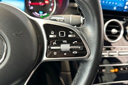 sininen Mercedes-Benz GLC 2020 kuva 20.