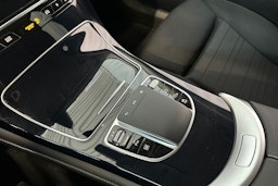 sininen Mercedes-Benz GLC 2020 kuva 22.
