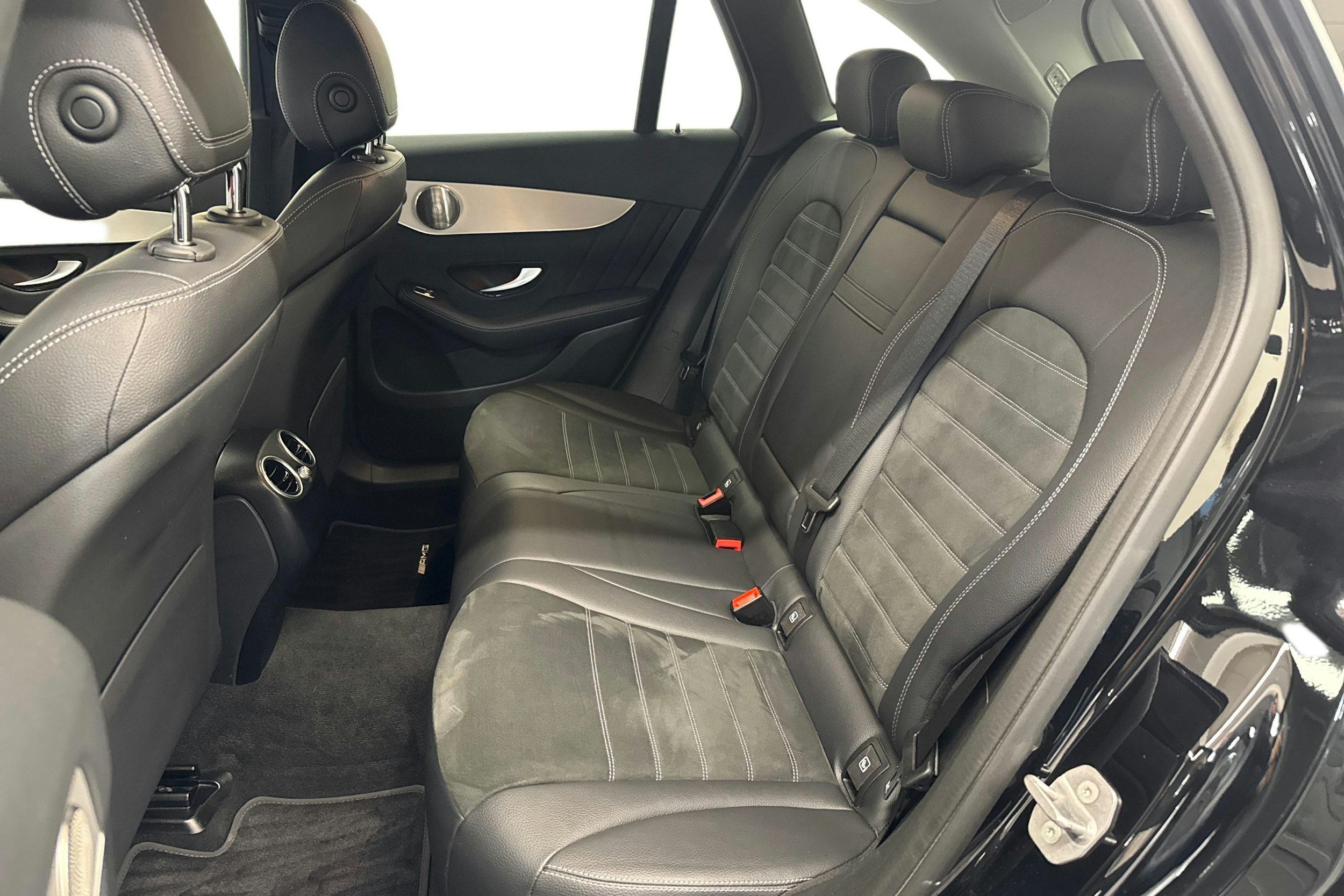 musta Mercedes-Benz GLC 2020 kuva 10.