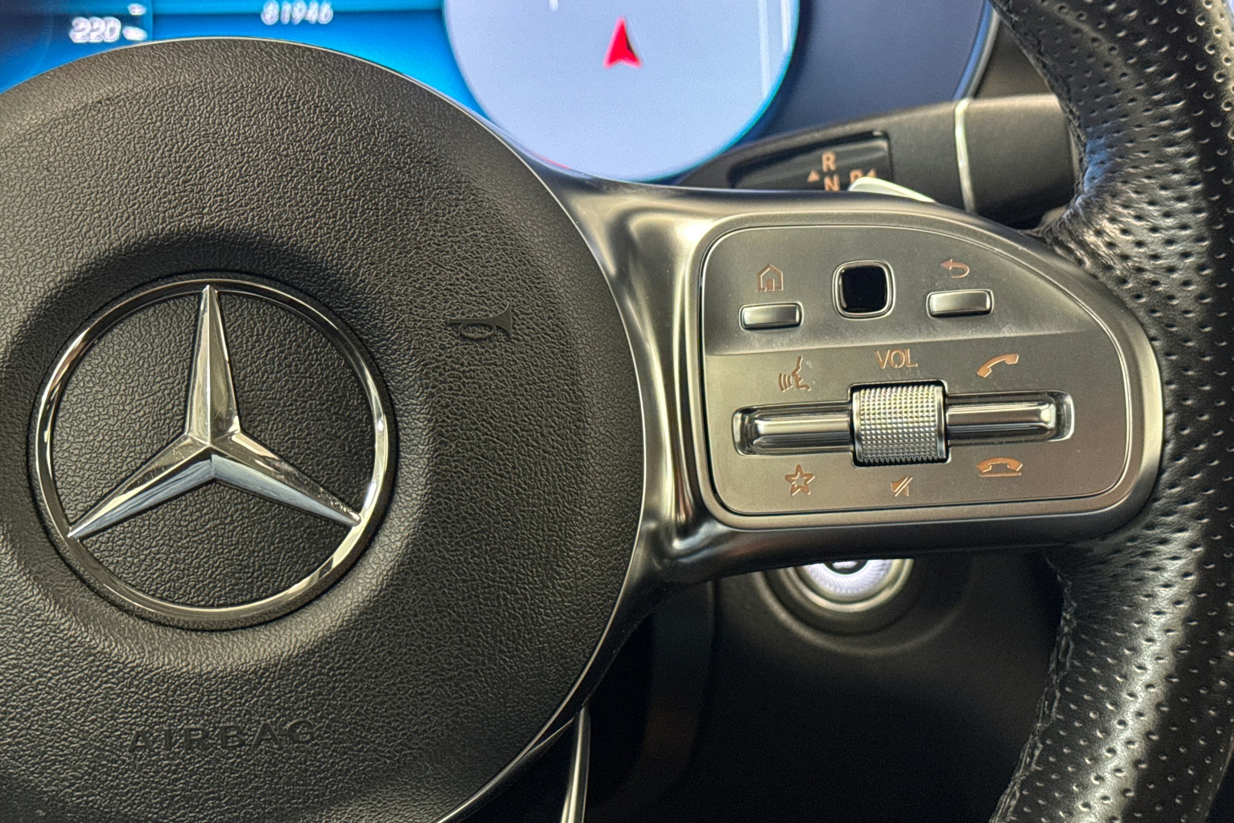 musta Mercedes-Benz GLC 2020 kuva 17.