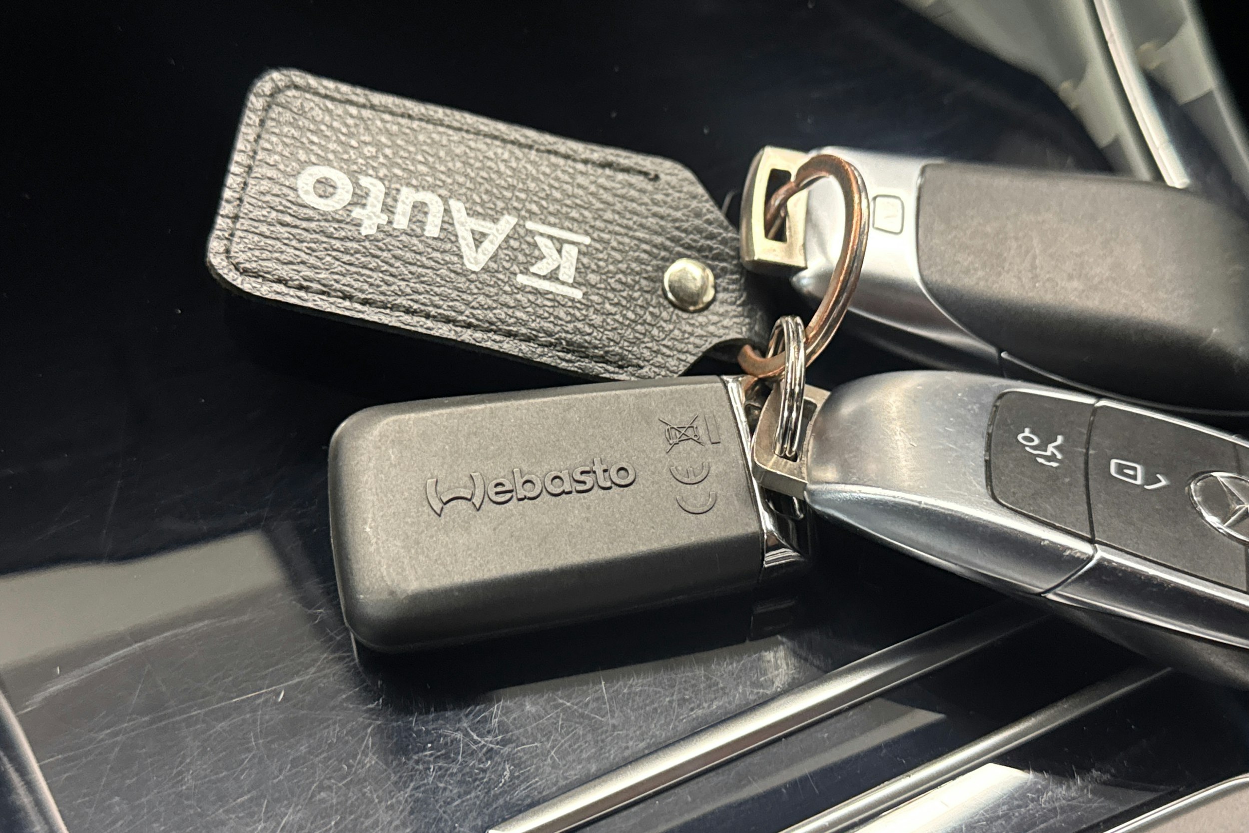 musta Mercedes-Benz GLC 2020 kuva 21.