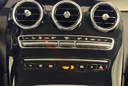 musta Mercedes-Benz GLC 2020 kuva 23.