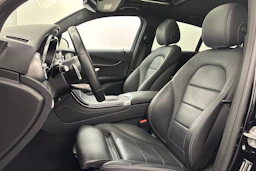 musta Mercedes-Benz GLC 2020 kuva 15.