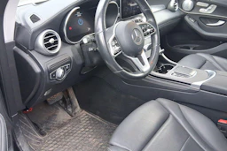 Musta Mercedes-Benz GLC 2020 kuva 3.