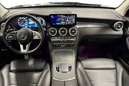 Musta Mercedes-Benz GLC 2021 kuva 9.