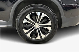 Musta Mercedes-Benz GLC 2021 kuva 12.