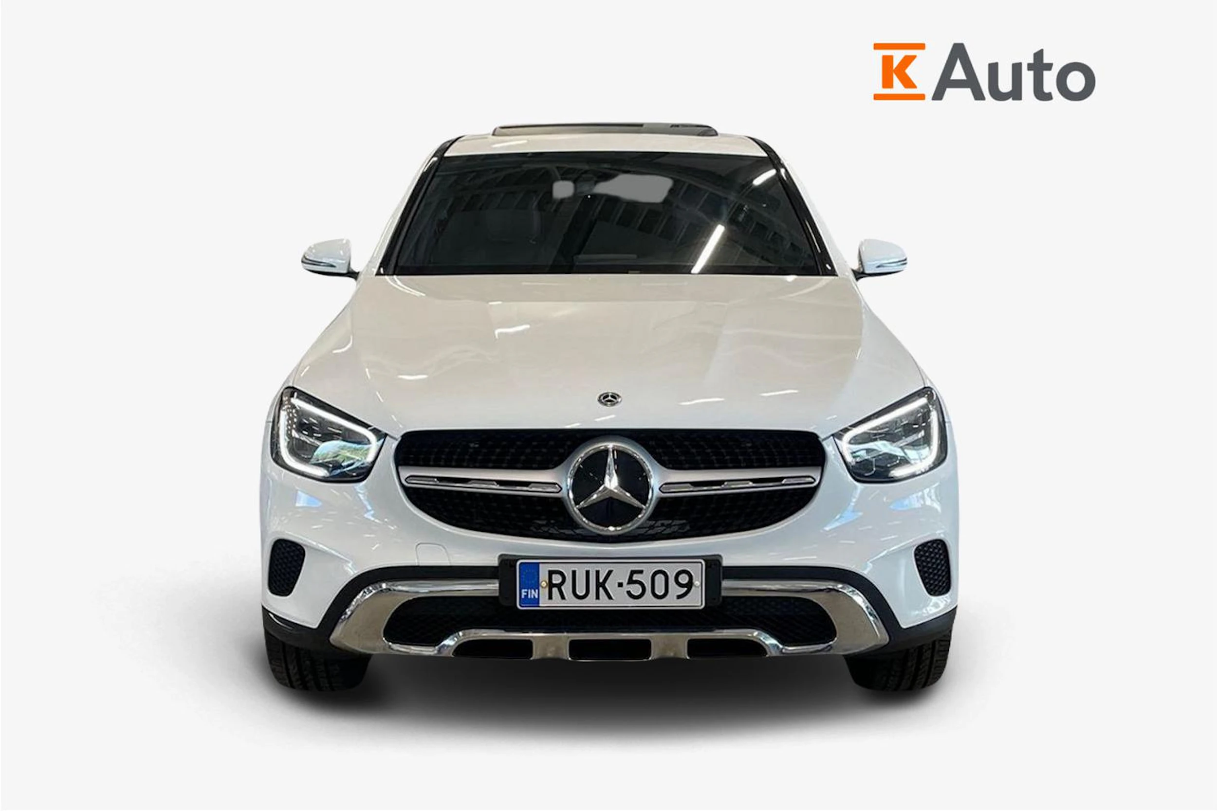 valkoinen Mercedes-Benz GLC 2020 kuva 4.