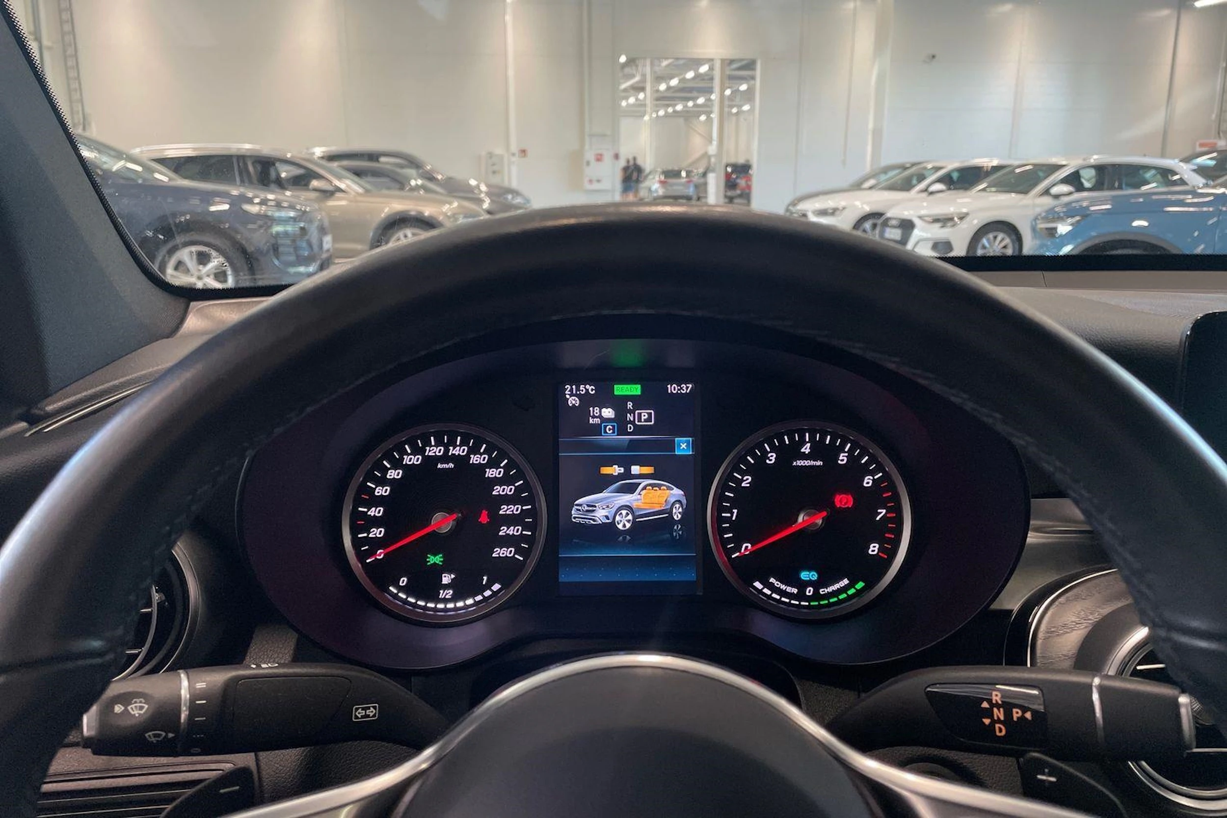 valkoinen Mercedes-Benz GLC 2020 kuva 18.