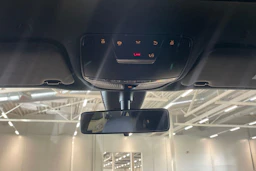 valkoinen Mercedes-Benz GLC 2020 kuva 20.