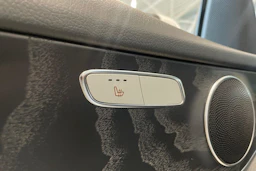 valkoinen Mercedes-Benz GLC 2020 kuva 33.