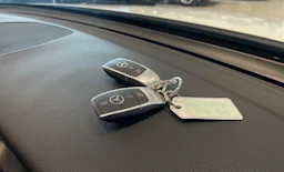 valkoinen Mercedes-Benz GLC 2020 kuva 40.