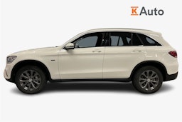 Valkoinen Mercedes-Benz GLC 2020 kuva 6.