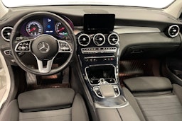 Valkoinen Mercedes-Benz GLC 2020 kuva 9.