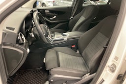 Valkoinen Mercedes-Benz GLC 2020 kuva 18.