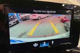 Valkoinen Mercedes-Benz GLC 2020 kuva 22.