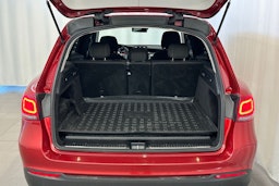 punainen Mercedes-Benz GLC 2020 kuva 13.