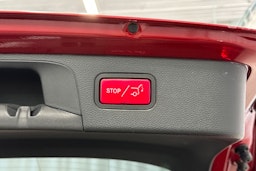 punainen Mercedes-Benz GLC 2020 kuva 14.