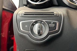 punainen Mercedes-Benz GLC 2020 kuva 19.