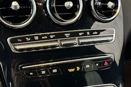 punainen Mercedes-Benz GLC 2020 kuva 24.
