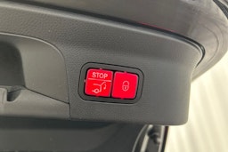 harmaa Mercedes-Benz GLC 2020 kuva 15.