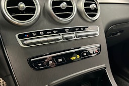 harmaa Mercedes-Benz GLC 2020 kuva 26.