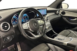 Musta Mercedes-Benz GLC 2020 kuva 7.