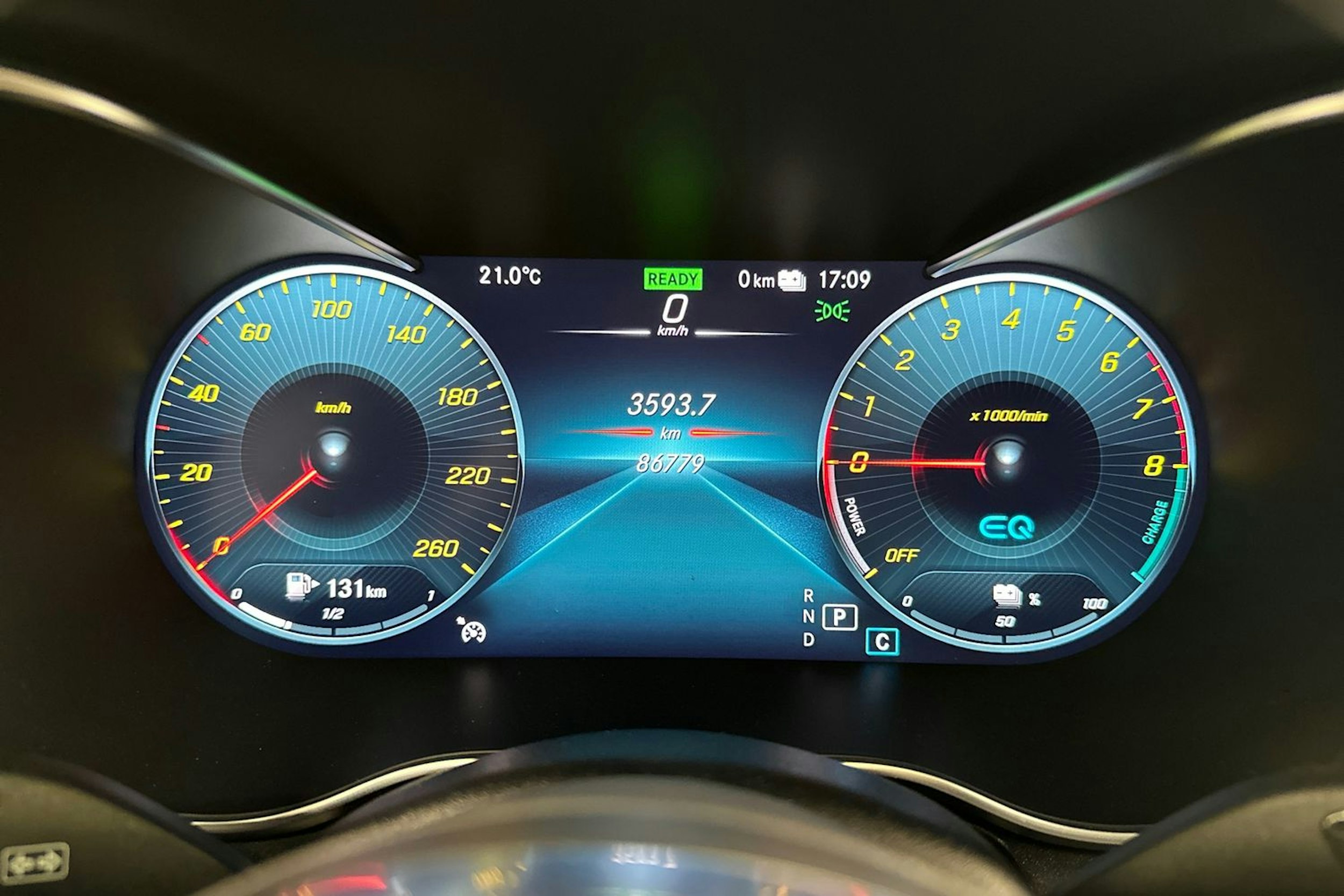 Musta Mercedes-Benz GLC 2020 kuva 18.