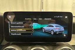 Musta Mercedes-Benz GLC 2020 kuva 26.