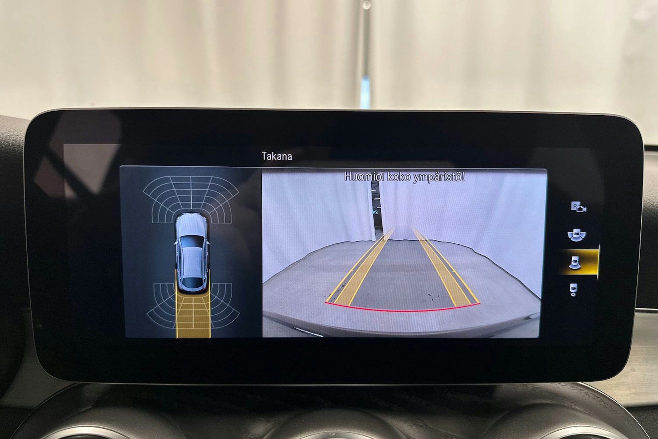 Musta Mercedes-Benz GLC 2020 kuva 27.