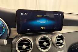 Musta Mercedes-Benz GLC 2020 kuva 32.