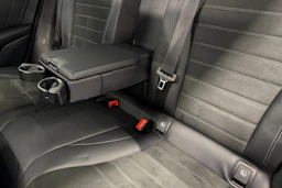Musta Mercedes-Benz GLC 2020 kuva 40.